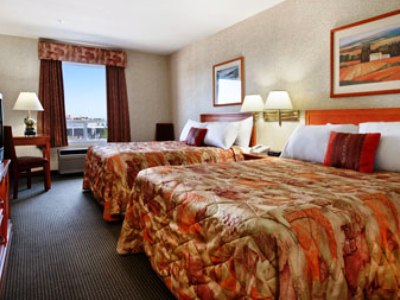 standard bedroom - hotel days inn by wyndham saskatoon - saskatoon, canada