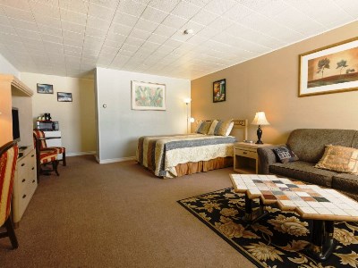 bedroom 2 - hotel thriftlodge cochrane south - cochrane, canada