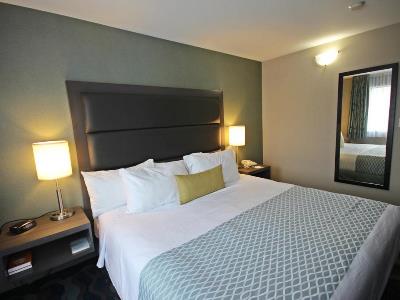 bedroom - hotel accent inn burnaby - burnaby, canada