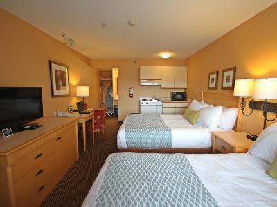 bedroom 2 - hotel accent inn burnaby - burnaby, canada