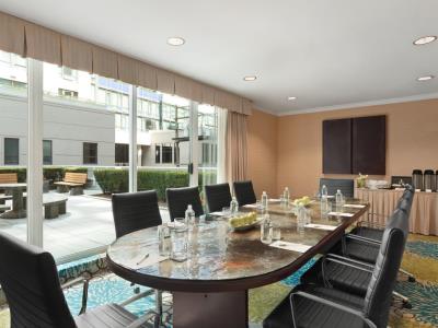 conference room - hotel hampton inn and suites downtown - vancouver, canada