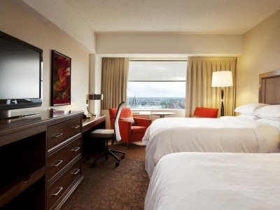 bedroom - hotel le centre sheraton montreal - montreal, canada