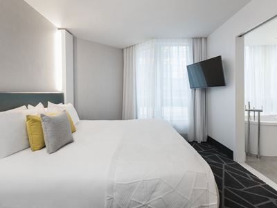bedroom 2 - hotel warwick le crystal montreal - montreal, canada