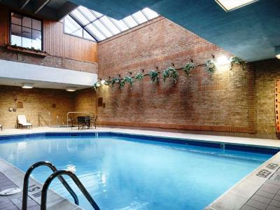 indoor pool - hotel best western plus toronto airport - mississauga, canada