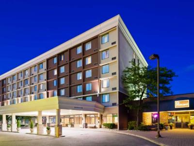 exterior view 1 - hotel best western plus toronto airport - mississauga, canada