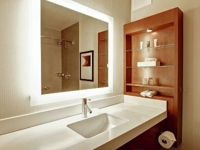 bathroom 1 - hotel hilton mississauga meadowvale - mississauga, canada