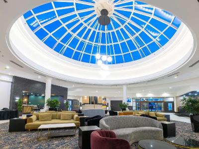 lobby - hotel doubletree by hilton calgary north - calgary, canada