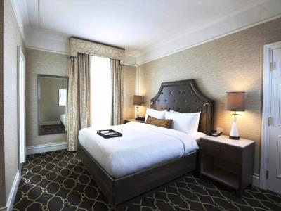 bedroom - hotel fairmont palliser - calgary, canada