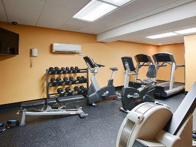 gym - hotel best western suites downtown - calgary, canada