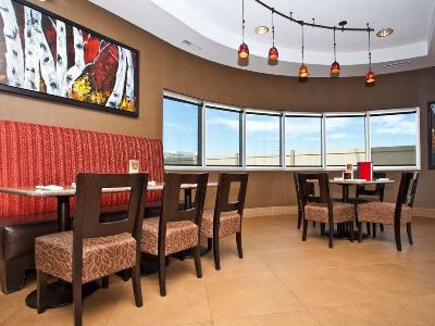 restaurant - hotel bwp freeport inn and suites calgary - calgary, canada