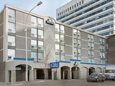 exterior view - hotel days inn by wyndham edmonton downtown - edmonton, canada
