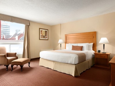 bedroom 2 - hotel days inn by wyndham edmonton downtown - edmonton, canada