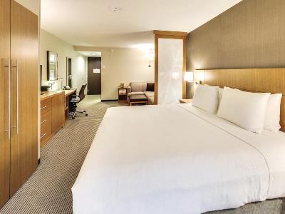 bedroom - hotel doubletree by hilton edmonton downtown - edmonton, canada