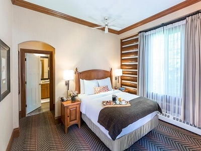 bedroom 2 - hotel fairmont jasper park lodge - jasper, canada