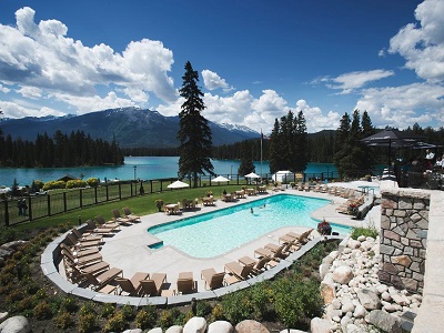 outdoor pool - hotel fairmont jasper park lodge - jasper, canada