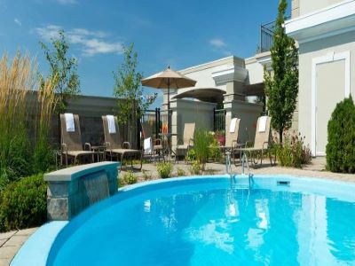outdoor pool - hotel best western premier hotel l'aristocrate - quebec, canada
