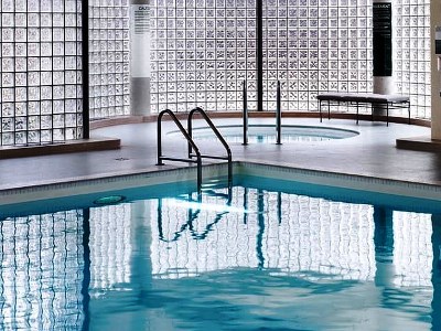 indoor pool - hotel bmo ifl, a dolce by wyndham - toronto, canada