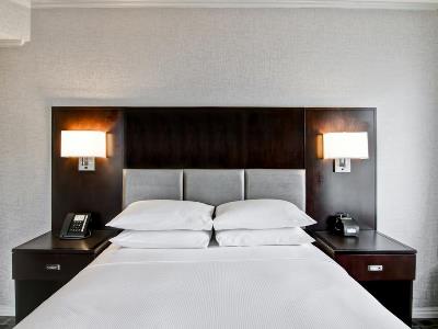 bedroom - hotel doubletree by hilton toronto downtown - toronto, canada
