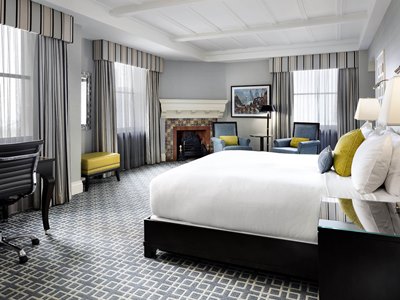 bedroom 6 - hotel fairmont royal york - toronto, canada