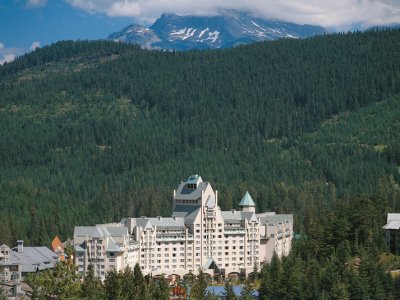 exterior view - hotel fairmont chateau whistler - whistler, canada
