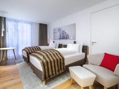 bedroom 1 - hotel radisson blu reussen - andermatt, switzerland