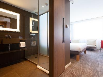 bedroom 6 - hotel novotel basel city - basel, switzerland