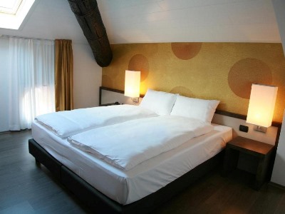 bedroom 3 - hotel internazionale - bellinzona, switzerland