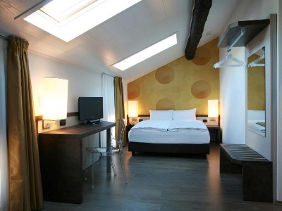 bedroom - hotel internazionale - bellinzona, switzerland
