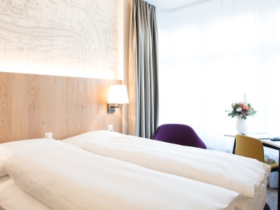 bedroom 1 - hotel kreuz bern modern city hotel - bern, switzerland