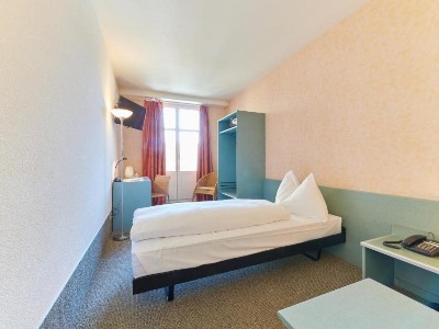 bedroom - hotel city am bahnhof - bern, switzerland