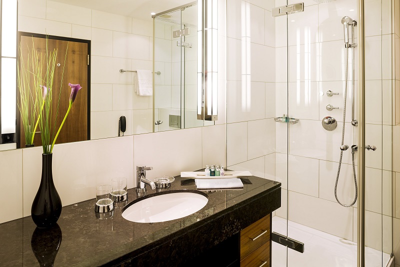 bathroom - hotel bellevue palace - bern, switzerland