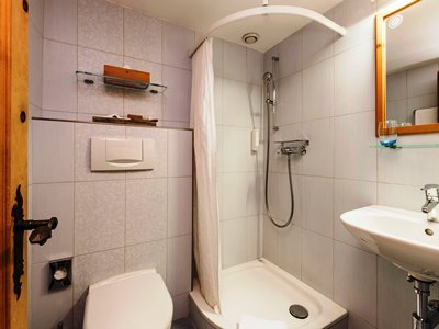 bathroom - hotel stern chur - chur, switzerland