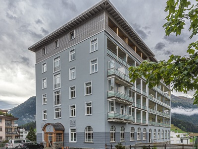 exterior view - hotel alpine inn davos - davos, switzerland