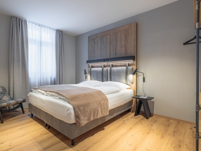 bedroom 1 - hotel alpine inn davos - davos, switzerland