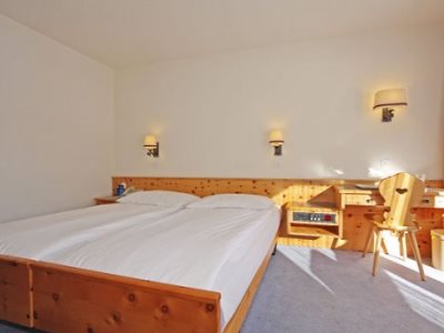 bedroom 1 - hotel central sportshotel - davos, switzerland