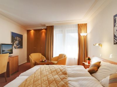 bedroom 2 - hotel kongress - davos, switzerland