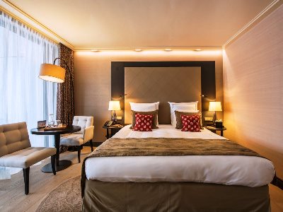 bedroom 1 - hotel alpengold - davos, switzerland