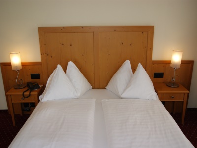 bedroom 3 - hotel schweizerhof - engelberg, switzerland