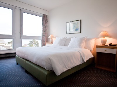 bedroom 2 - hotel drake longchamp - geneva, switzerland