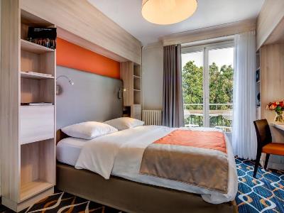 bedroom 2 - hotel eden - geneva, switzerland