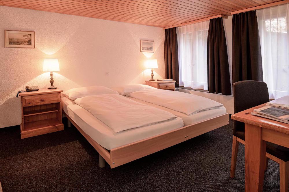 bedroom 2 - hotel jungfrau lodge swiss mountain - grindelwald, switzerland
