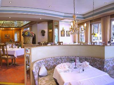 restaurant - hotel romantik schweizerhof - grindelwald, switzerland