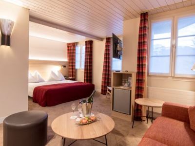 bedroom 4 - hotel kreuz und post - grindelwald, switzerland