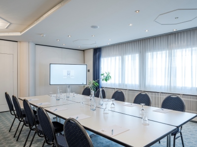 conference room 3 - hotel metropole - interlaken, switzerland