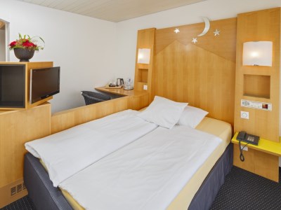 bedroom 1 - hotel stella - interlaken, switzerland
