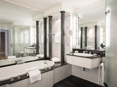 bathroom 1 - hotel victoria-jungfrau - interlaken, switzerland