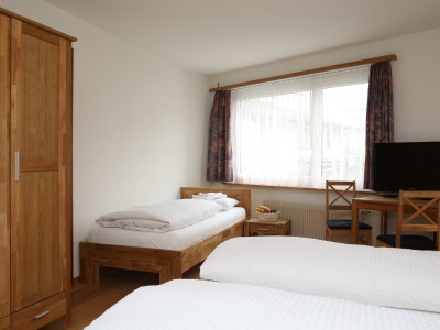 bedroom 5 - hotel crystal - interlaken, switzerland