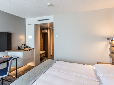 bedroom 2 - hotel movenpick lausanne - lausanne, switzerland
