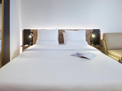 bedroom - hotel novotel lausanne bussigny - lausanne, switzerland