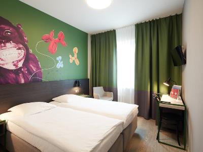 bedroom 5 - hotel crystal - lausanne, switzerland